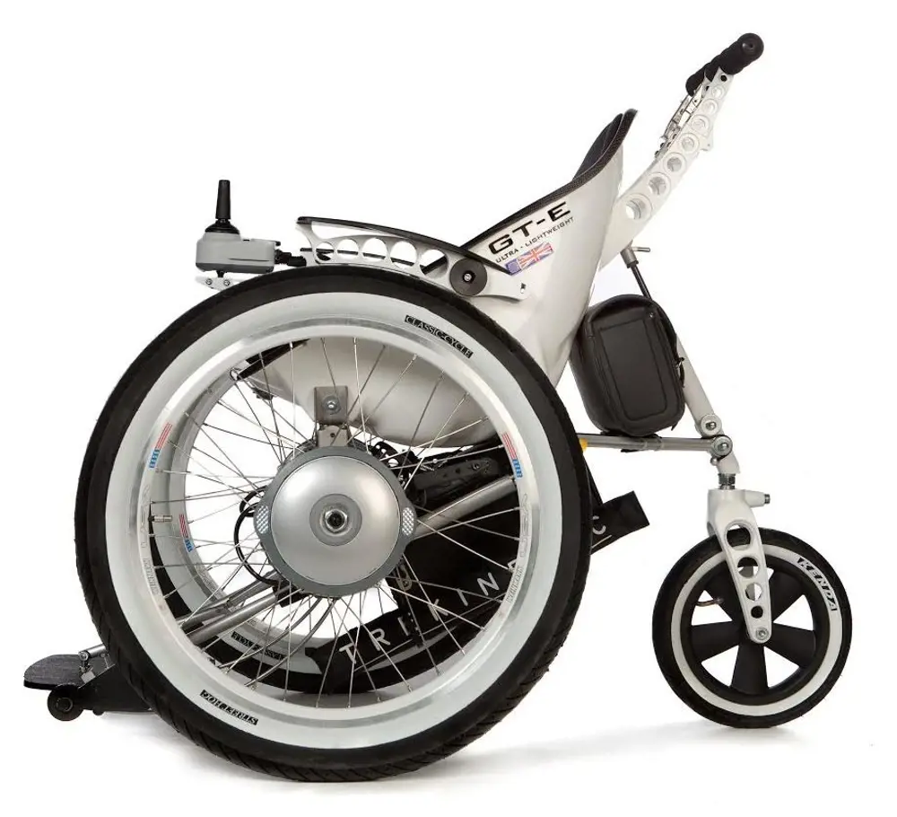 A side-view of Trekinetic's powered GTE wheelchair with two large wheels at the front and one smaller wheel at the back.