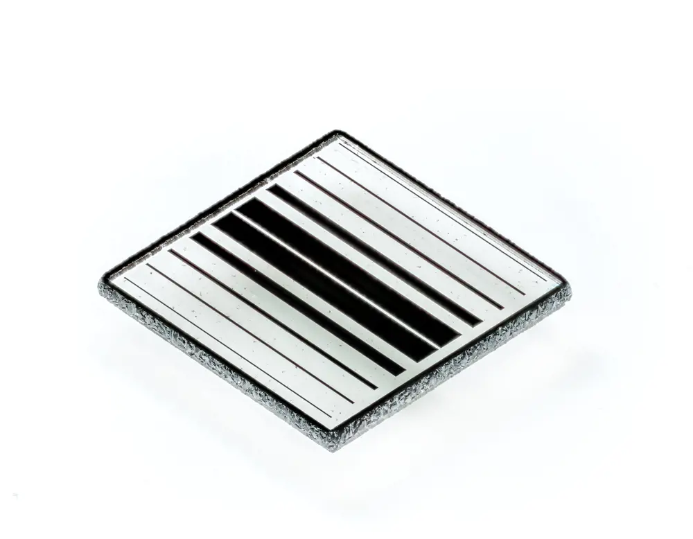 A thin square containing stripes of diamond bands of different widths.
